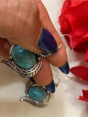 Brand New genuine silver 925 hooks turquoise